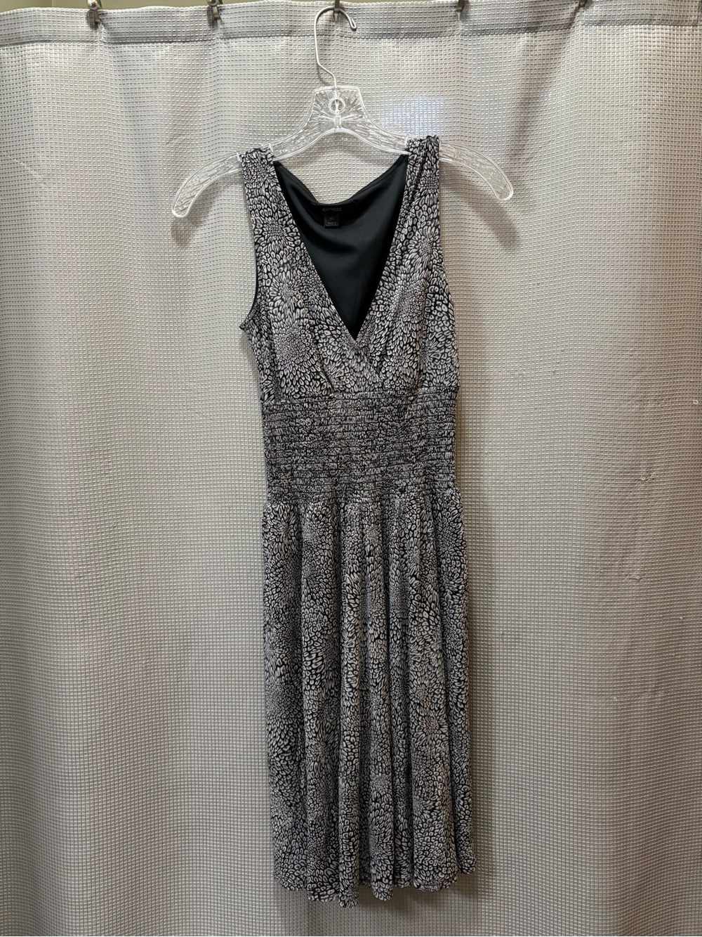 Express Black and Grey Printed Midi Dress with Smocked Waist